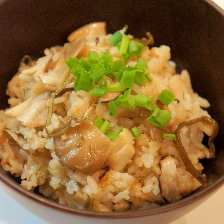 炊飯器にお任せ きのこの炊き込みごはん レシピ 作り方 By すたーびんぐ 楽天レシピ